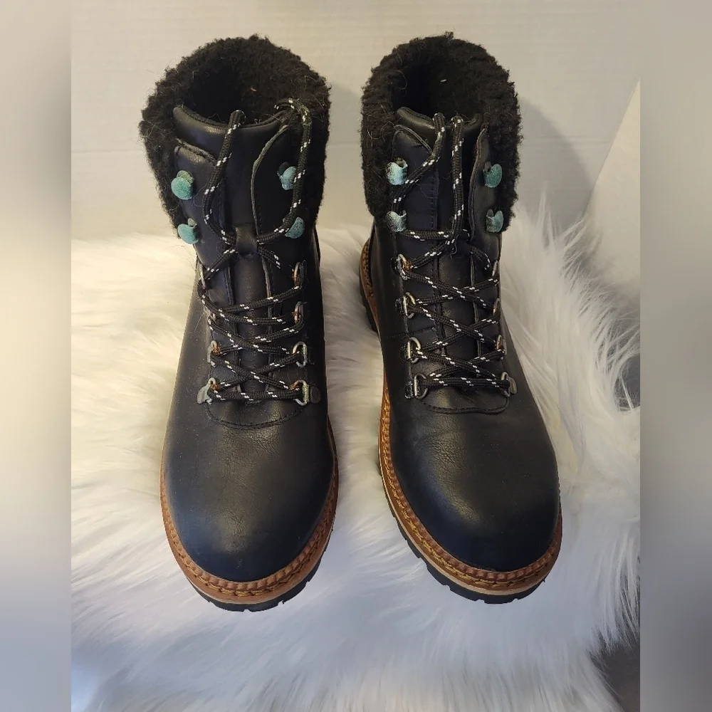 Ardene Women's Black Leather Winter Boots with Fur Lining, Size9 - Picture 3 of 7
